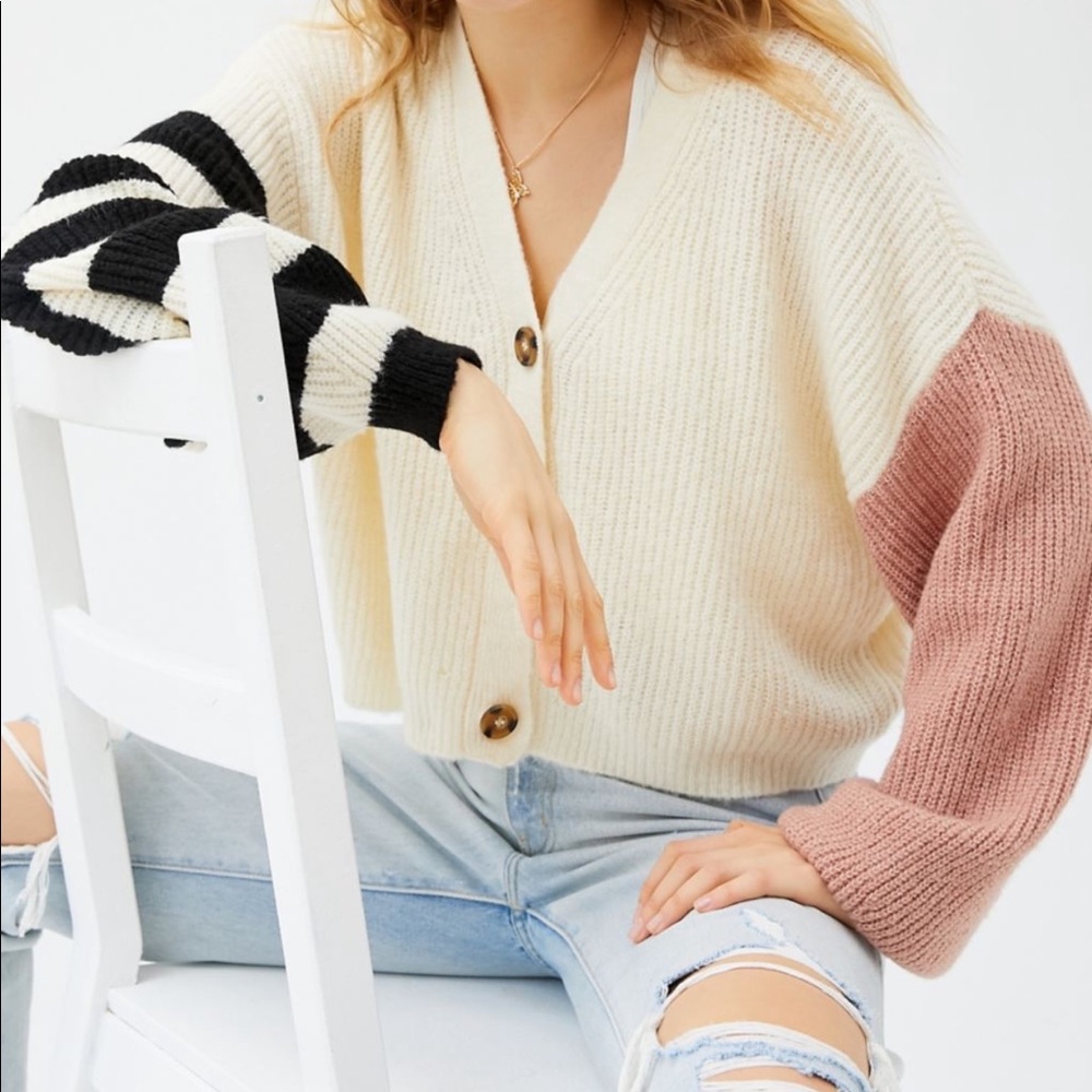 UO Slouchy Balloon Sleeve Cardigan